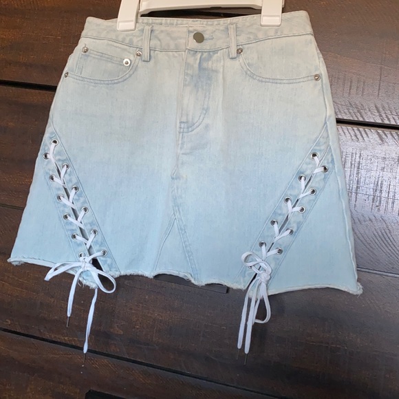 Eggie Minni NEW White DENIM Jeans Skirt Size S - Picture 7 of 12